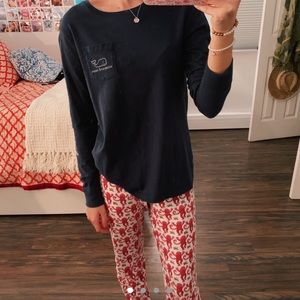 vineyard vines navy blue top